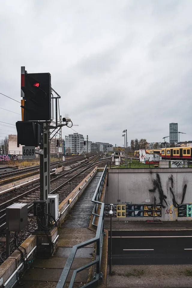 Thumbnail for rbn-yqsh-axo